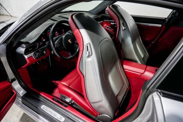 2015 Porsche 911 Carrera S