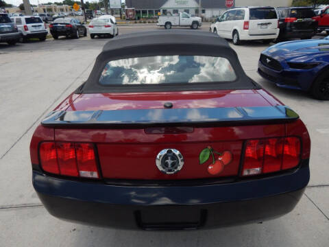 2008 Ford Mustang V6 Deluxe