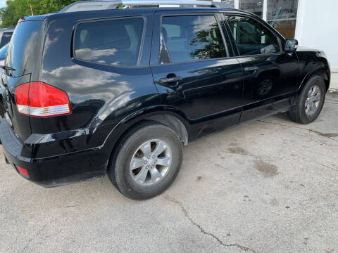 2009 Kia Borrego for sale at BULLSEYE MOTORS INC in New Braunfels TX