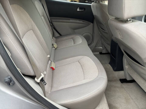 2011 Nissan Rogue S Krom