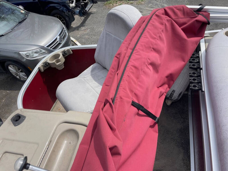 2011 Premier Marine Explorer 200