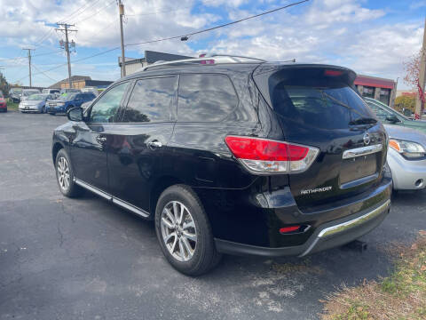 2013 Nissan Pathfinder SV