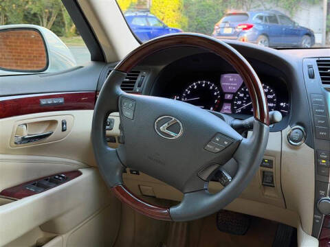 2007 Lexus LS 460