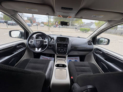 2016 Dodge Grand Caravan SXT Plus