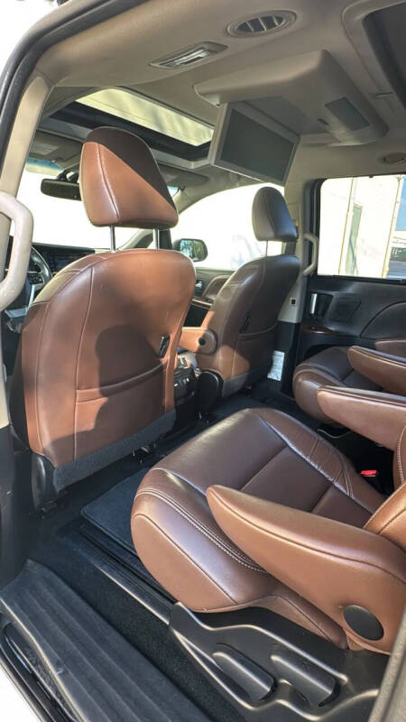 2016 Toyota Sienna