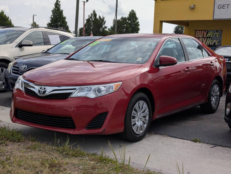 2012 Toyota Camry LE's photo