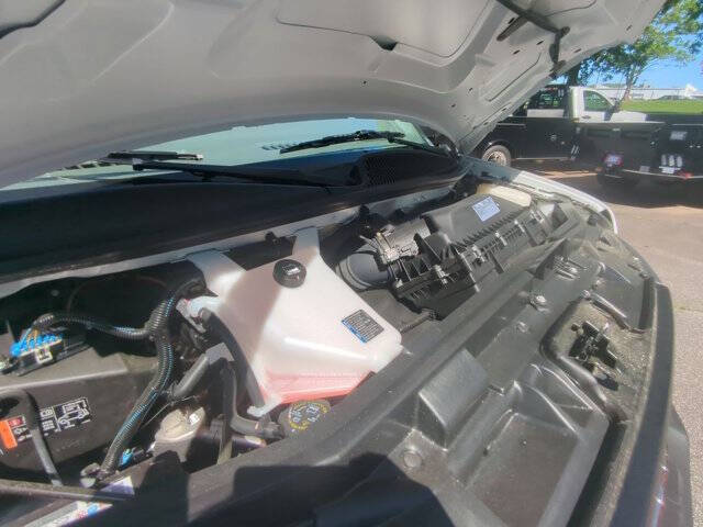 2025 GMC Savana 2500