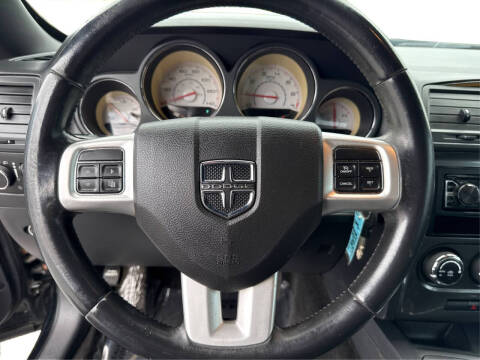 2012 Dodge Challenger SXT Plus