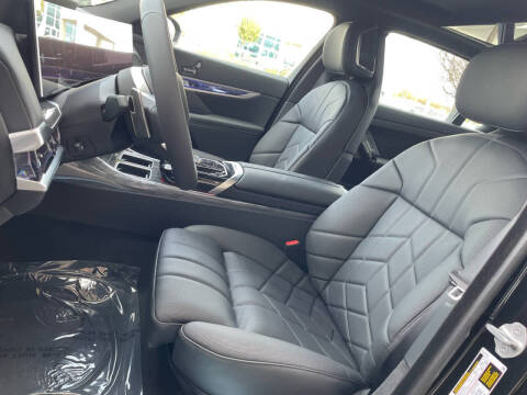 2026 BMW 7 Series 750e xDrive