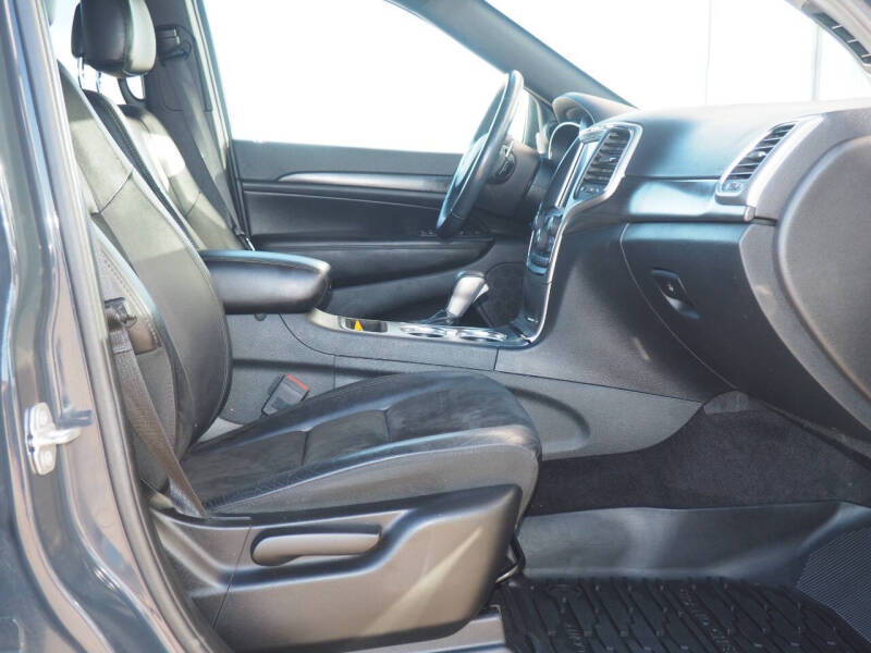 2017 Jeep Grand Cherokee Laredo