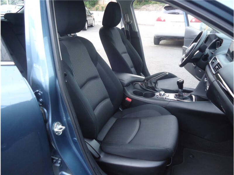 2014 Mazda MAZDA3 i Touring