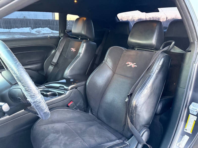 2015 Dodge Challenger R/T Plus