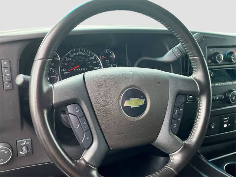 2023 Chevrolet Express 2500