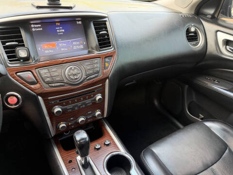 2017 Nissan Pathfinder Platinum