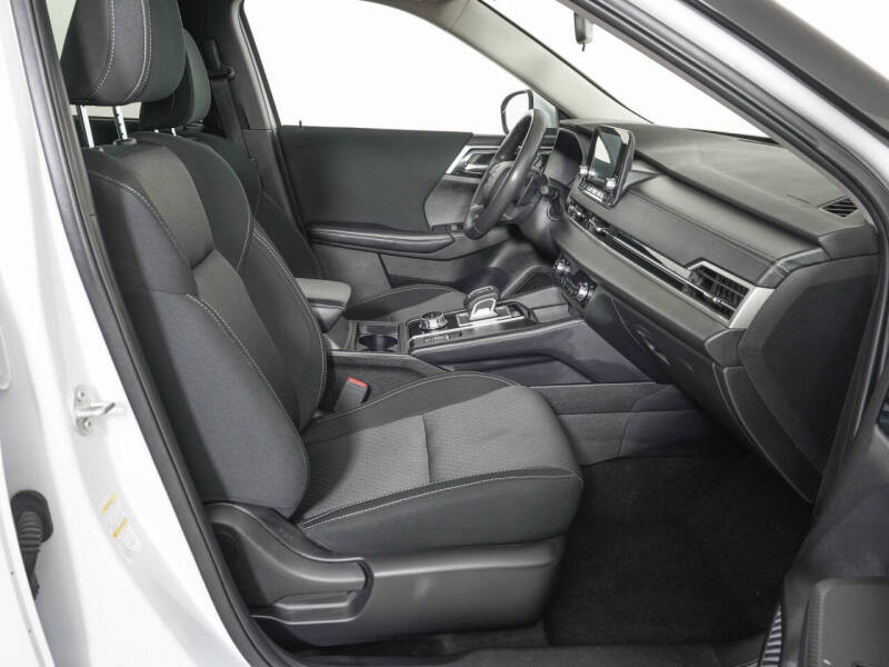 2023 Mitsubishi Outlander ES