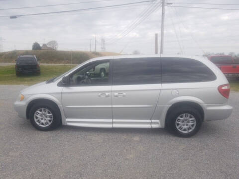 2003 Dodge Grand Caravan for sale at CAR-MART AUTO SALES in Maryville TN
