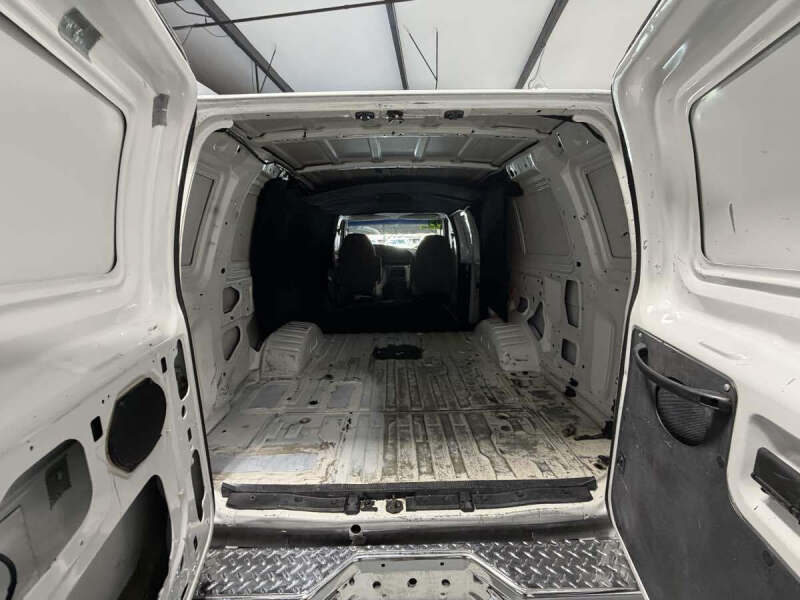 2005 Ford E-Series E-350 SD