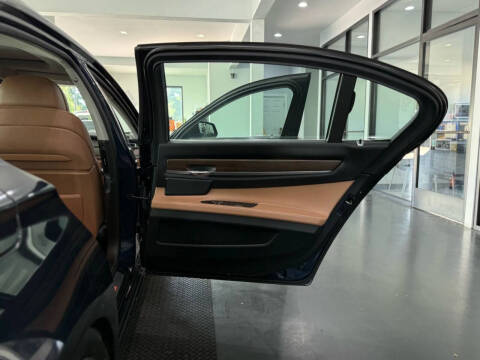 2011 BMW 7 Series 740Li