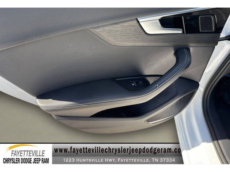 2023 Audi A4 quattro S line Prem Plus 45 TFSI