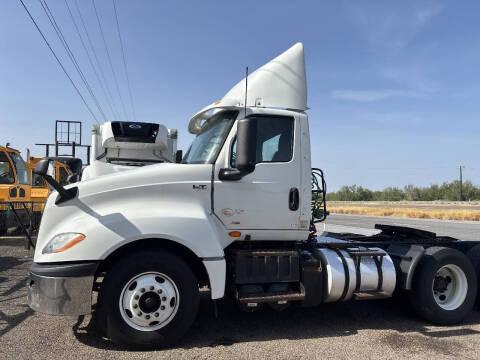 2018 International LT625
