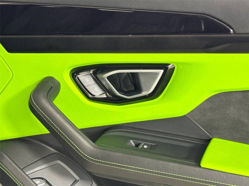 2022 Lamborghini Urus