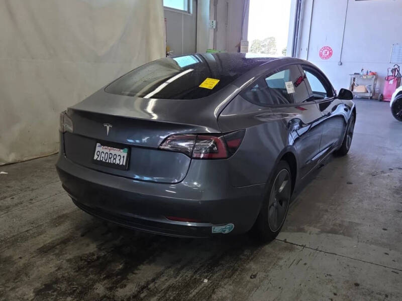 2021 Tesla Model 3 Standard Range Plus