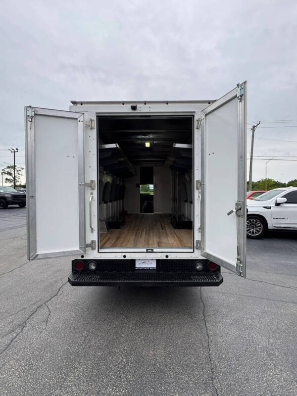 2021 Ford E-Series