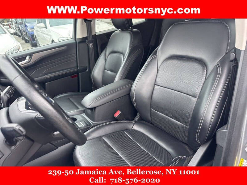 2021 Ford Escape Titanium