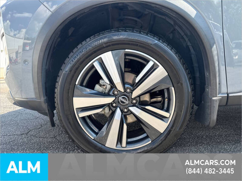 2022 Nissan Rogue SL