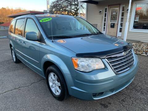 2009 Chrysler Town and Country for sale at G & G Auto Sales in Steubenville OH