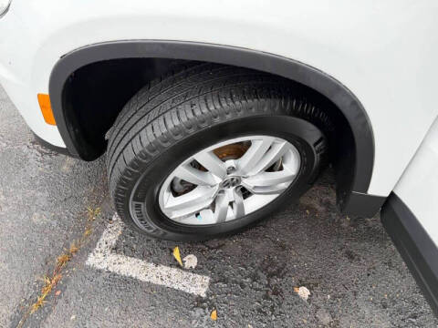 2017 Volkswagen Tiguan 2.0T S 4Motion