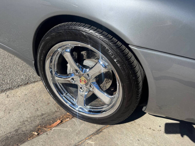 2003 Porsche 911 Carrera 4