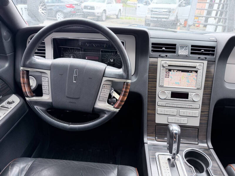 2007 Lincoln Navigator Luxury