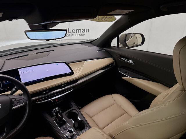 2024 Cadillac XT4 Premium Luxury