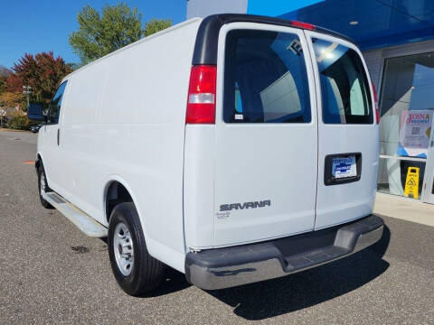 2022 GMC Savana 2500