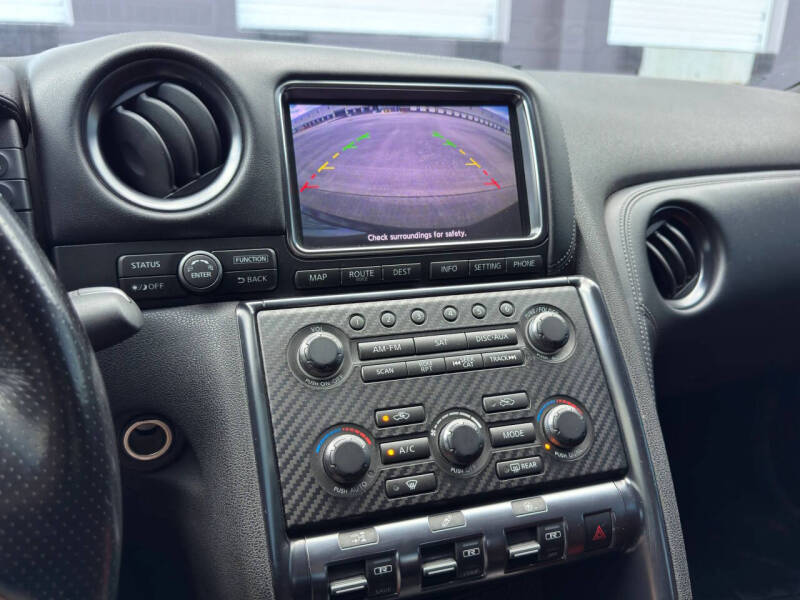 2013 Nissan GT-R Premium