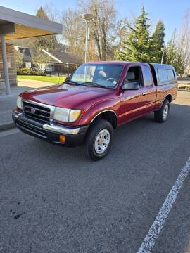 2000 Toyota Tacoma for sale at RICKIES AUTO, LLC. in Portland OR