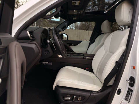 2024 Lexus LX 600 Luxury