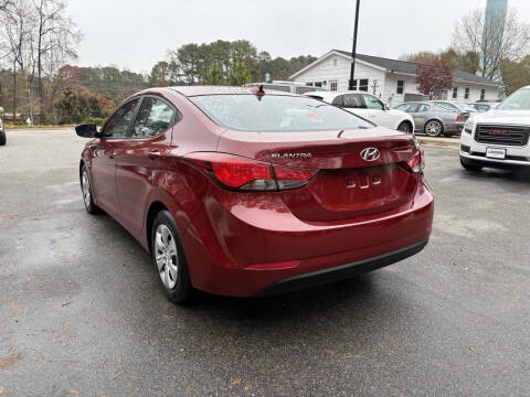 2016 Hyundai Elantra SE