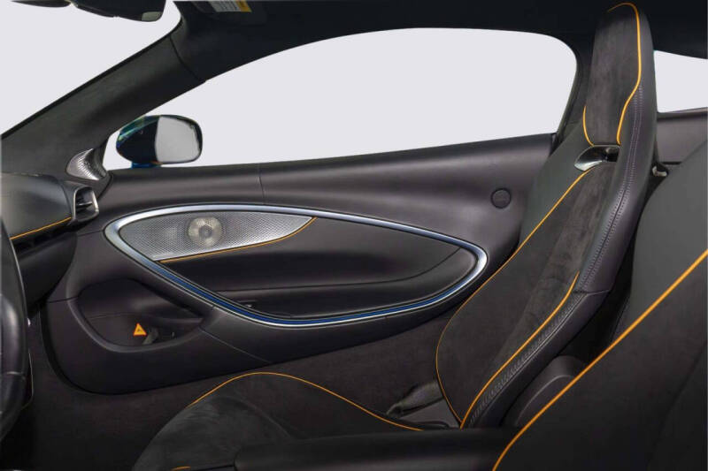 2023 McLaren Artura