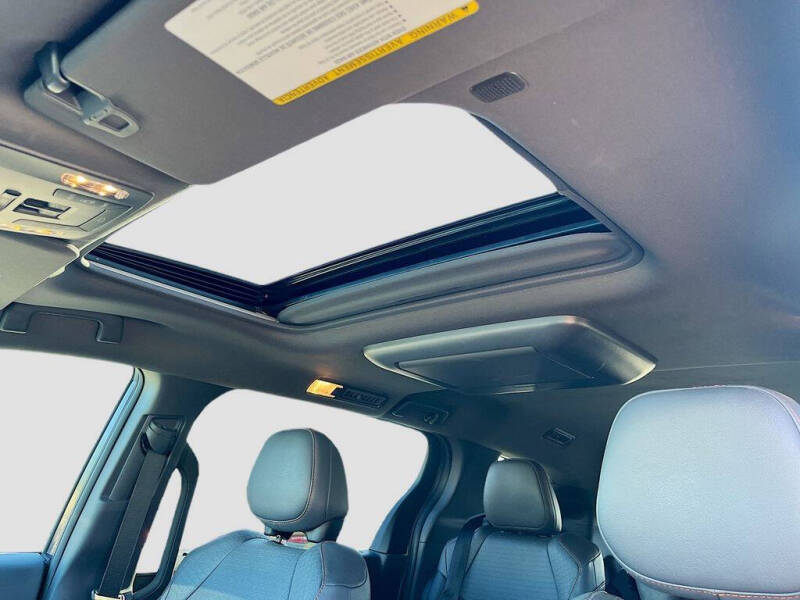2024 Toyota Sienna XSE 7-Passenger