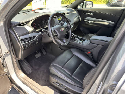 2023 Cadillac XT4 Premium Luxury