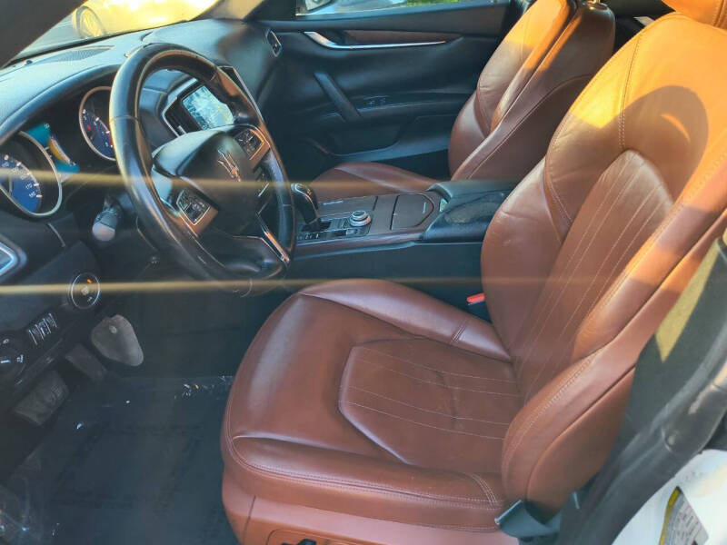 2017 Maserati Ghibli