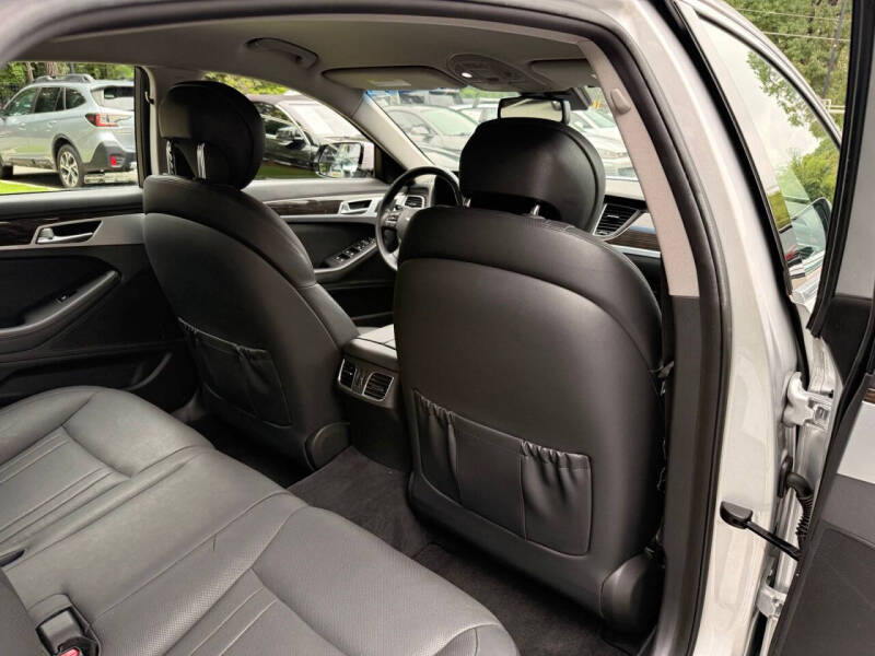 2015 Hyundai Genesis