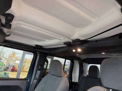 2025 Jeep Gladiator NightHawk