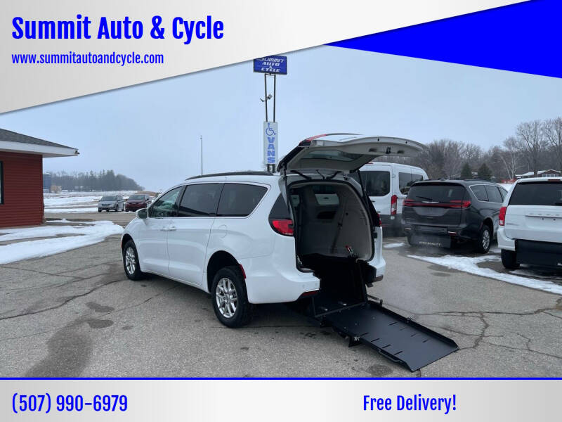 2022 Chrysler Pacifica for sale at Summit Auto & Cycle in Zumbrota MN