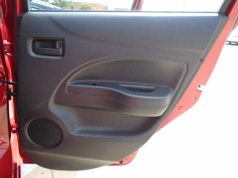 2024 Mitsubishi Mirage ES