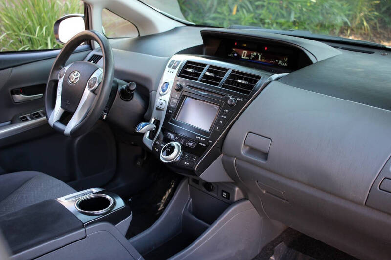 2012 Toyota Prius v Three