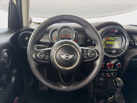 2017 MINI Hardtop 4 Door Cooper