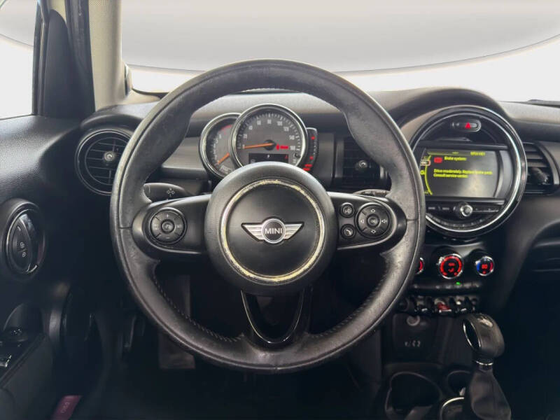 2017 MINI Hardtop 4 Door Cooper